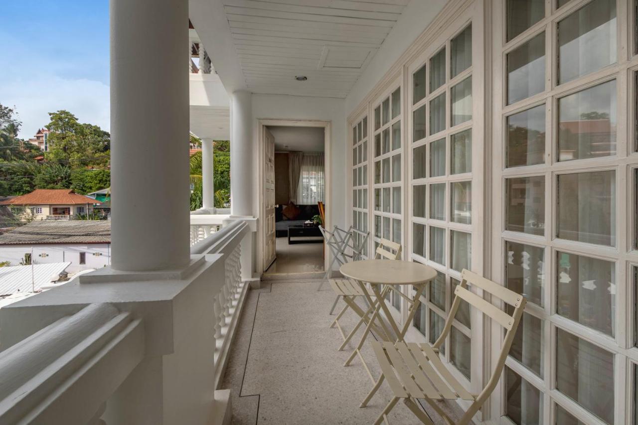 Villa Atchara Patong Exterior photo