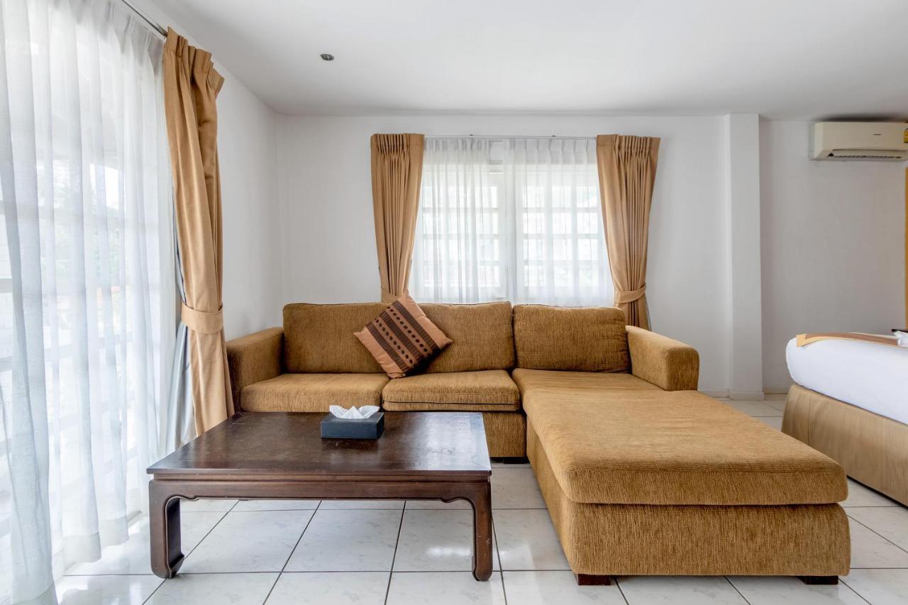 Villa Atchara Patong Exterior photo