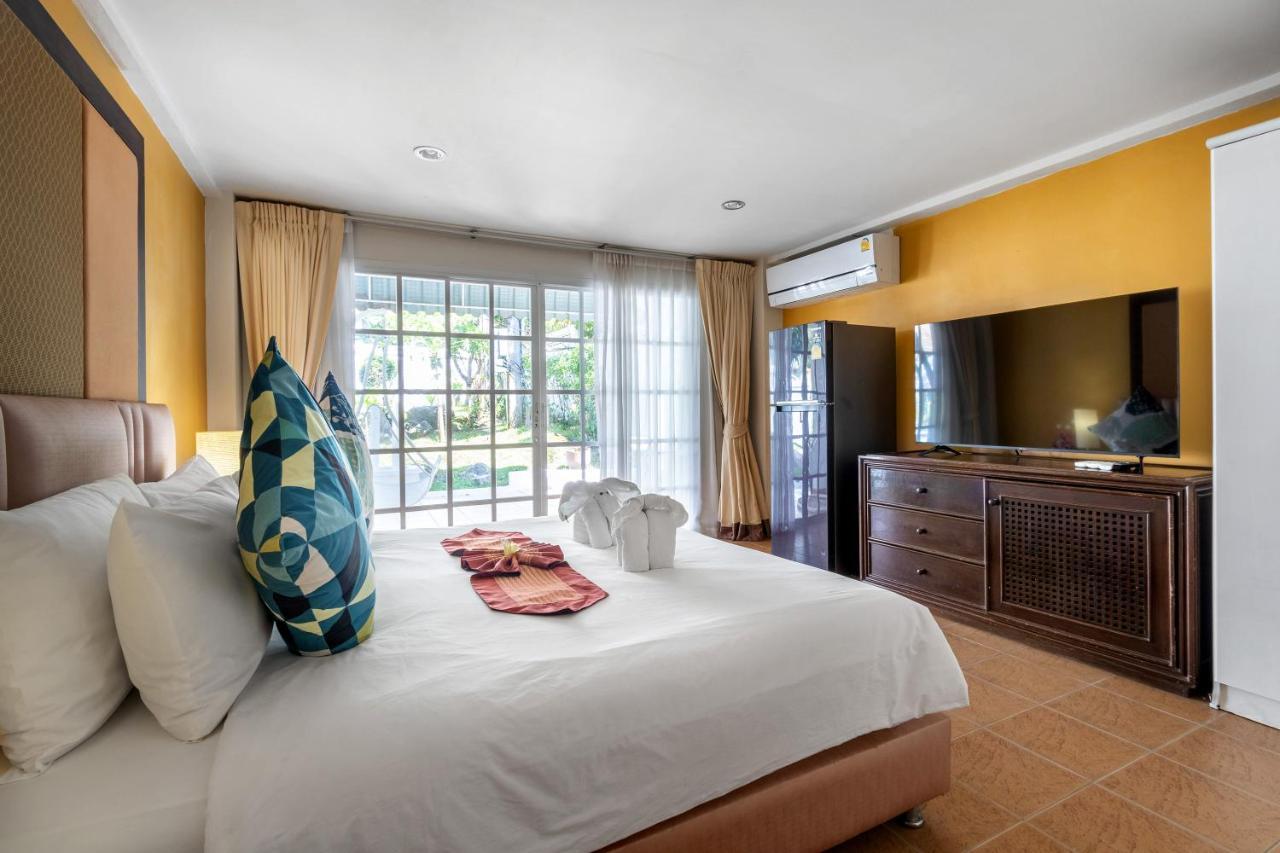 Villa Atchara Patong Exterior photo